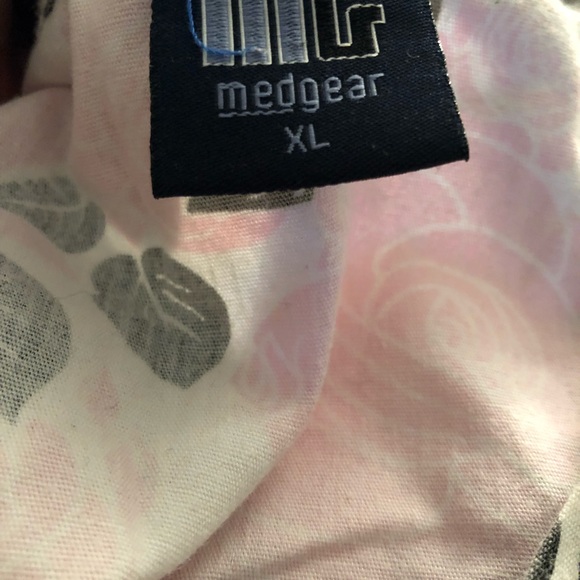 Uniform top - Picture 2 of 4